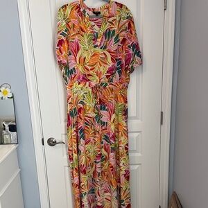 MSK Vibrant Leaf Print Maxi Dress hi /low bottom